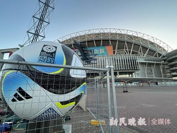 坎塞洛本赛季出场1715分钟，仅次于京多安，同时坎塞洛打进3球，送出2次助攻。